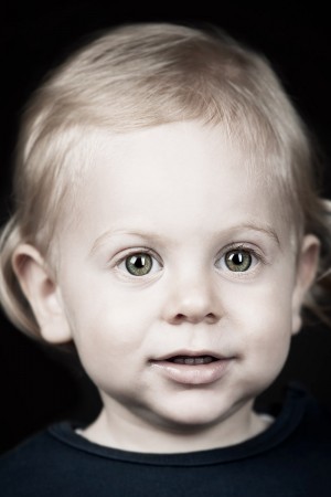 Kinder Fotoshooting, Portrait mit glänzenden Augen
